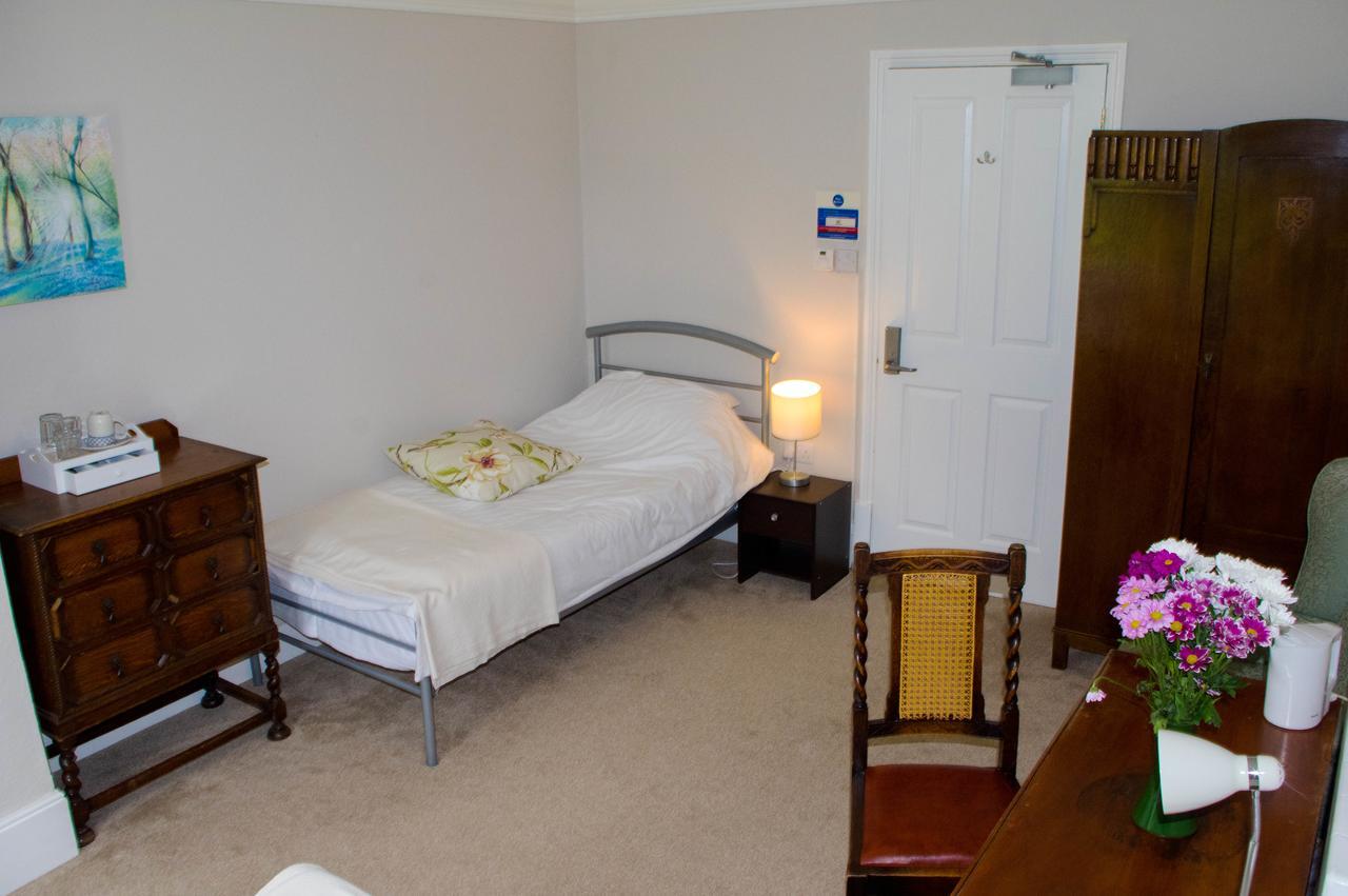 Bed and Breakfast Claridge House à Lingfield Extérieur photo